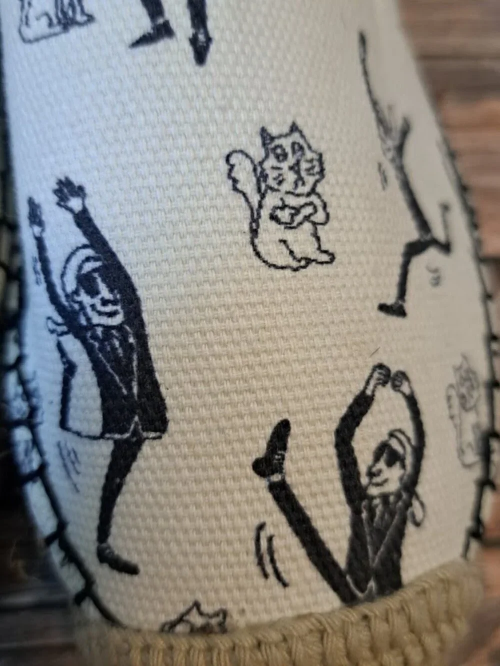 Karl Lagerfeld Cat and man cartoon print espadrille slip-on shoes size6 women's